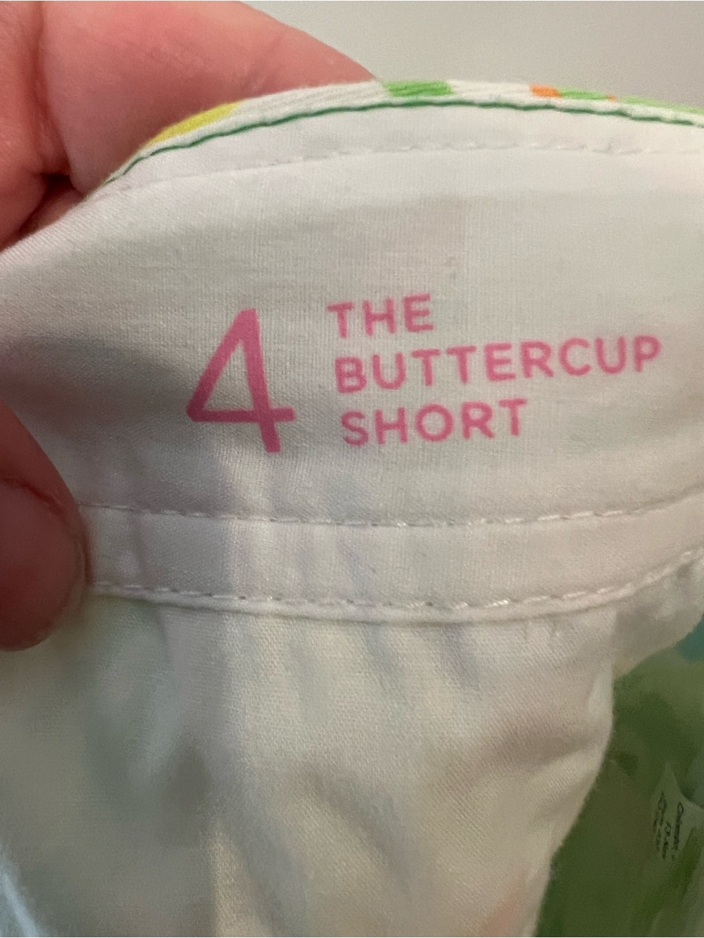 Lilly Pulitzer Scallop Hem Tropical Print Shorts Size 4 (The Buttercup Short) - Picture 3 of 16